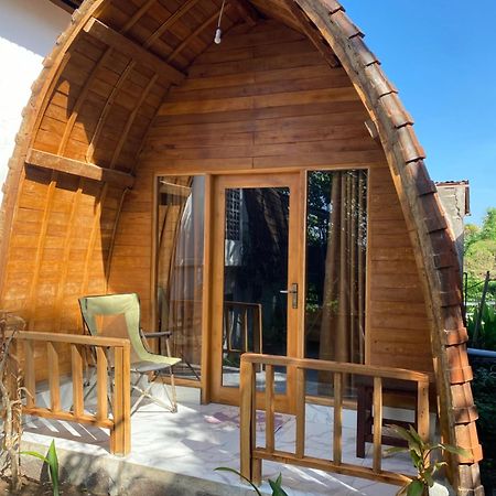 Dikaloha Surfschool And Stay Airsatang Экстерьер фото