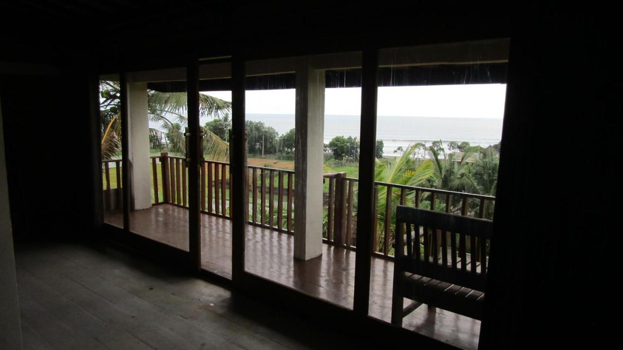Dikaloha Surfschool And Stay Airsatang Экстерьер фото