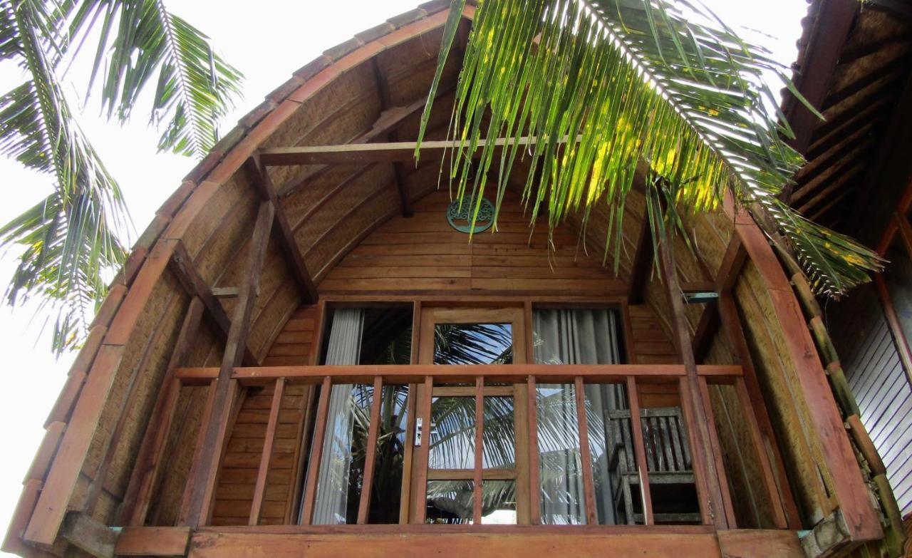 Dikaloha Surfschool And Stay Airsatang Экстерьер фото
