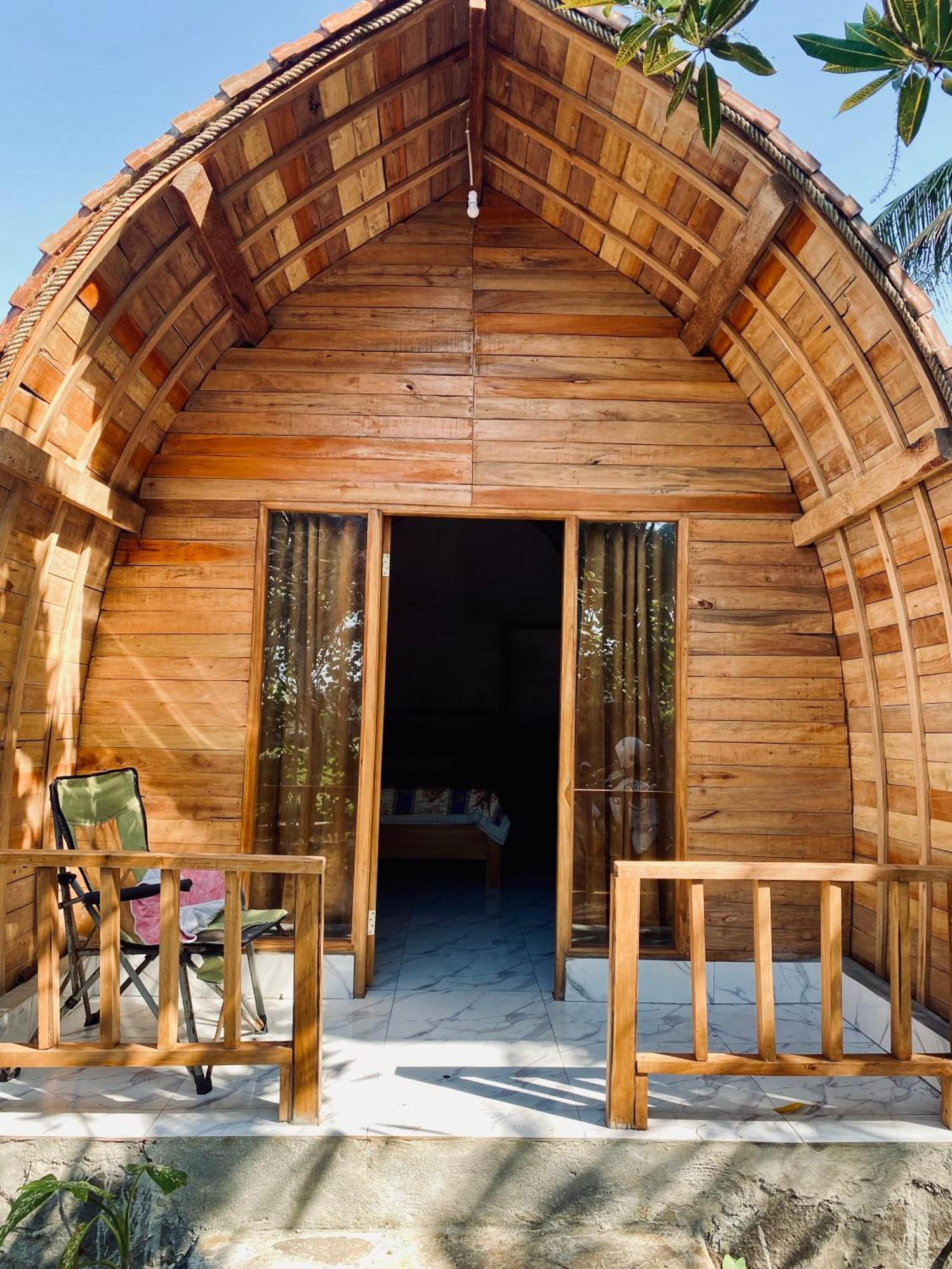 Dikaloha Surfschool And Stay Airsatang Экстерьер фото